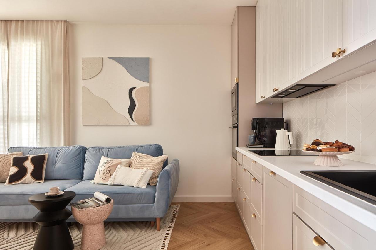 Zoli Stork - Hubnera 5 Apartment Warschau